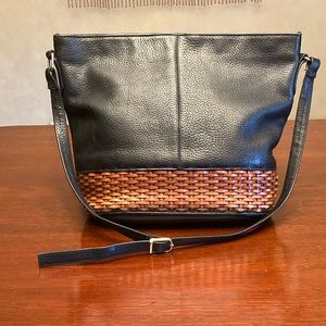 Giani Bernini pebble leather shoulder bag